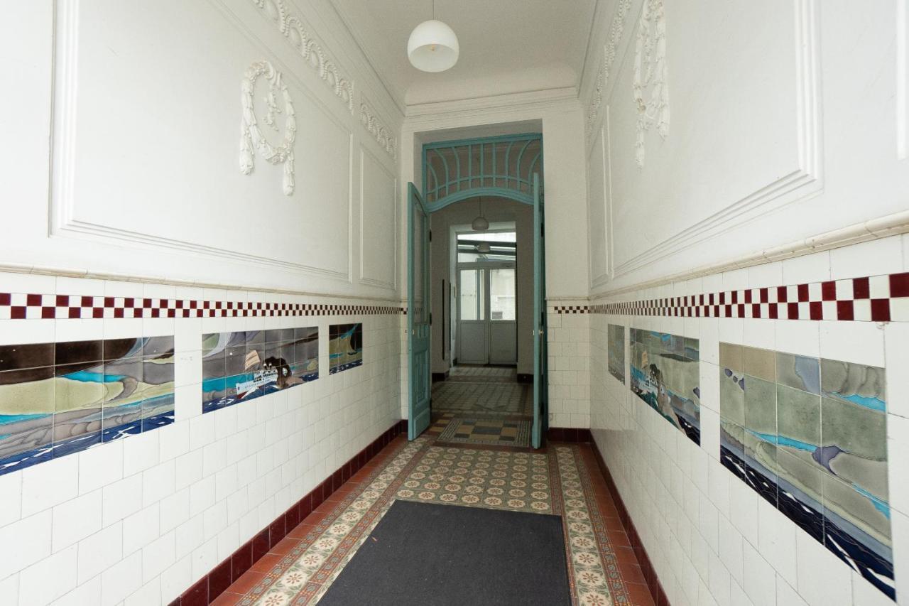 Apartment In The Central Area. 5 Minute'S Walk To The Danube. Wenen Buitenkant foto